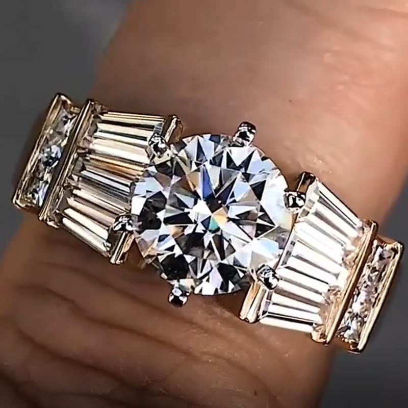 Nhẫn Đính Hôn Kim Cương Nhân Tạo Hình Thang 3.5 Carat