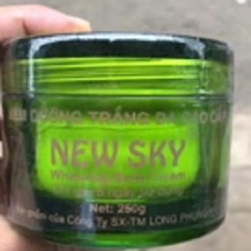 Kem dưỡng trắng body New-Sky cao cấp.