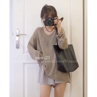 Áo len mongtoghi cổ V