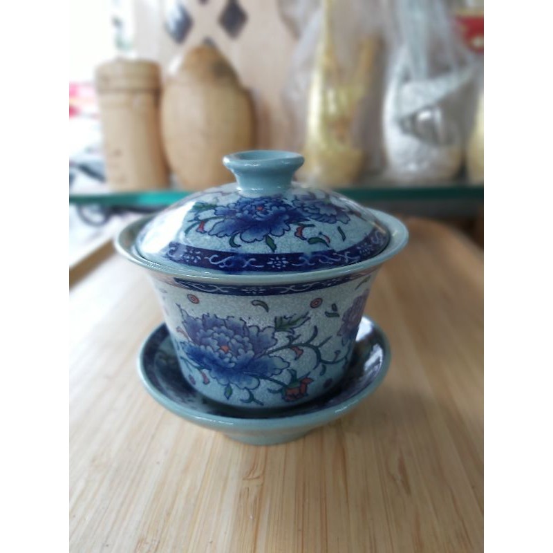 Tách trà có nắp kiểu cung đình