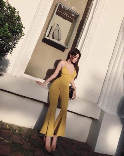 Jumpsuit 2 dây quần ống loe