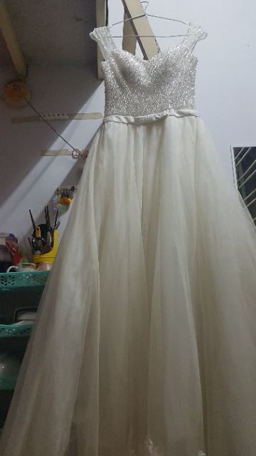 Áo cưới thanh lý giá 150k