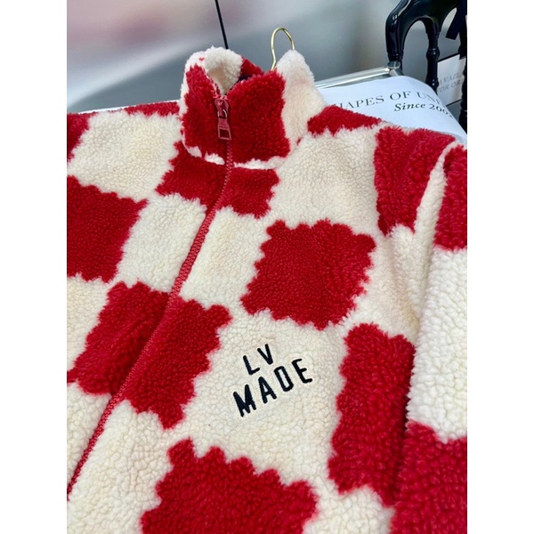 Áo khoác lông cho nữ thương hiệu Louis Vuitton LV cao cấp họa tiết caro đỏ be