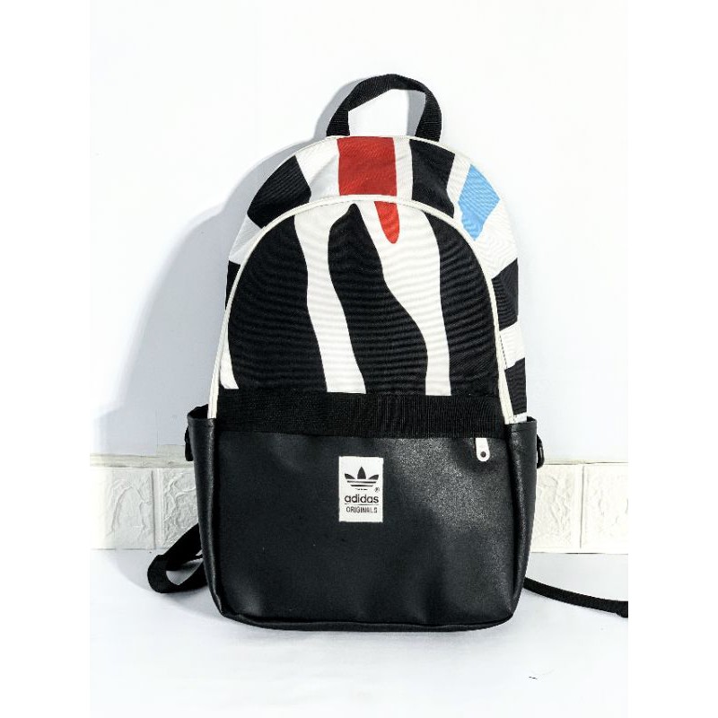 Balo thời trang sinh viên học sinh Originals Essential đi học đi làm có ngăn laptop chống nước tốt