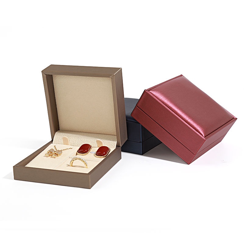 Hộp PU Nắp Lật Đựng Trang Sức Màu Vàng Sang Trọng