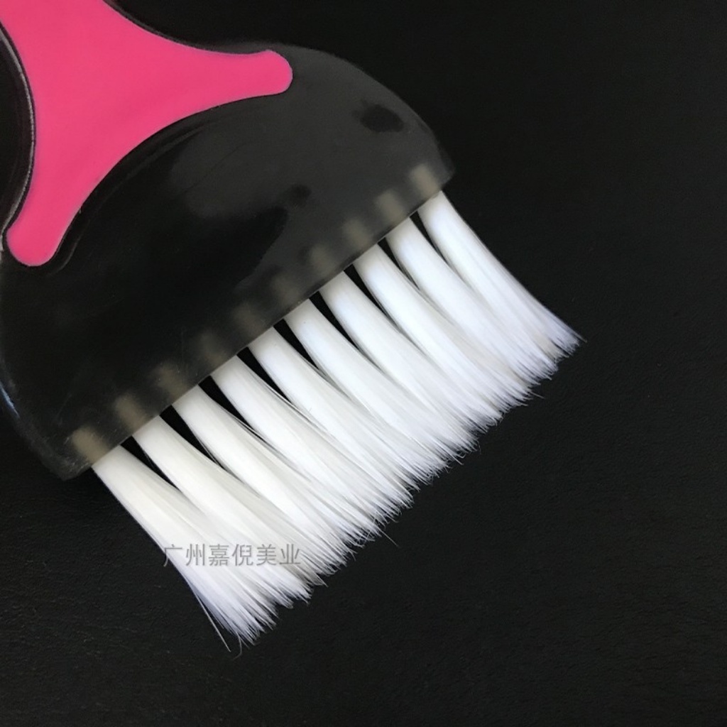 Chổi vào hoá chất thuốc uốn,ép,nhuộm