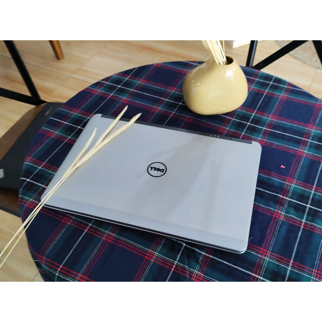 LAPTOP DELL E7240 i5 MỎNG TRẮNG ĐẸP NHƯ NGỌC TRINH SIÊU VP