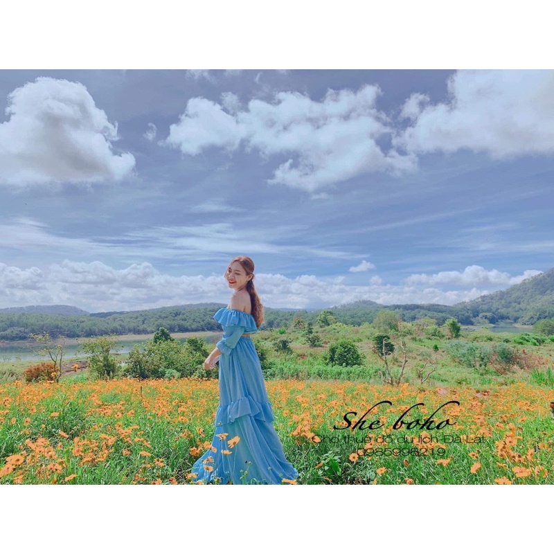 Set xanh biển trễ vai