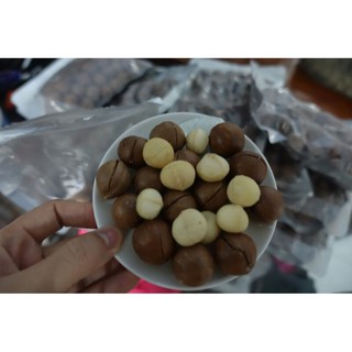 Hạt mắc ca 1kg (gói 500gr hút chân không)