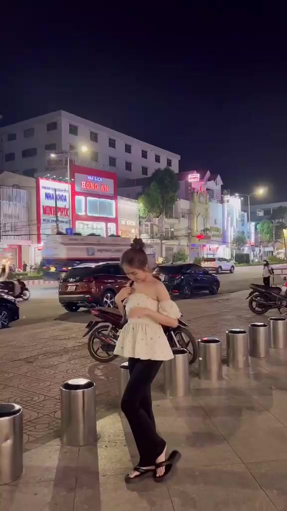 Áo kiểu trễ bẹt vai nữ, áo 2 lớp nhún hoa nhí VD930 | BigBuy360 - bigbuy360.vn