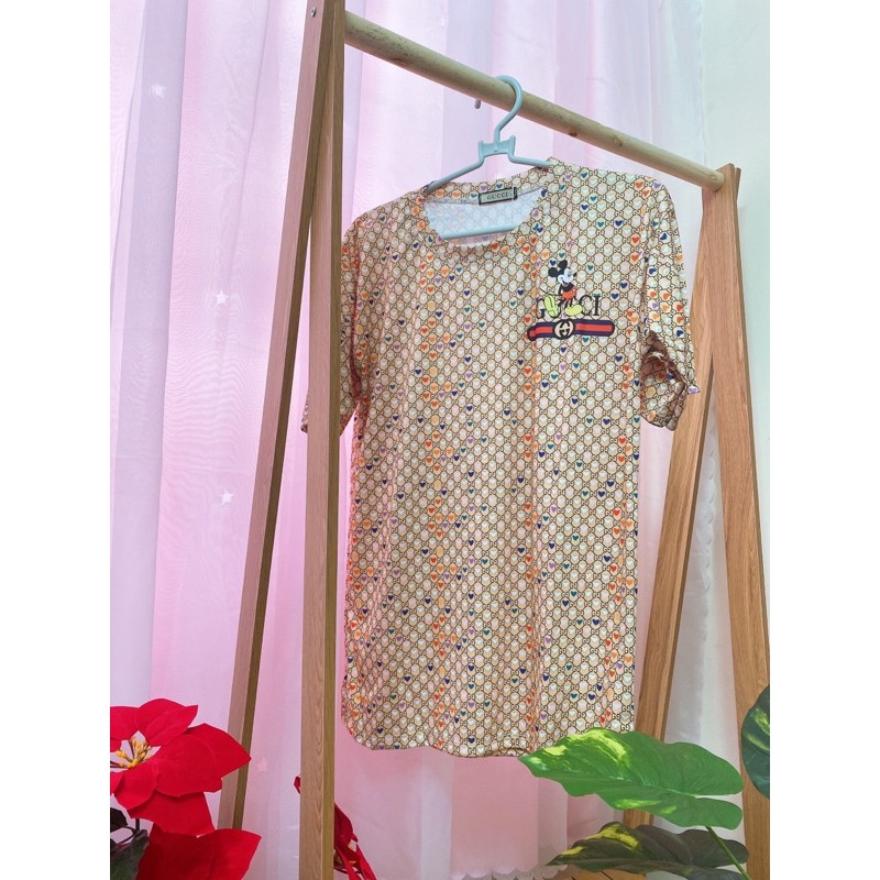 Áo thun, áo phông unisex freesize QC túi zip siêu đẹp.