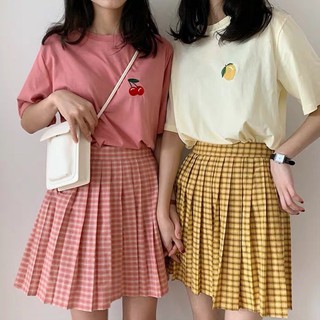 Set áo thêu hoa quả và chân váy xếp li siêu hot 2019