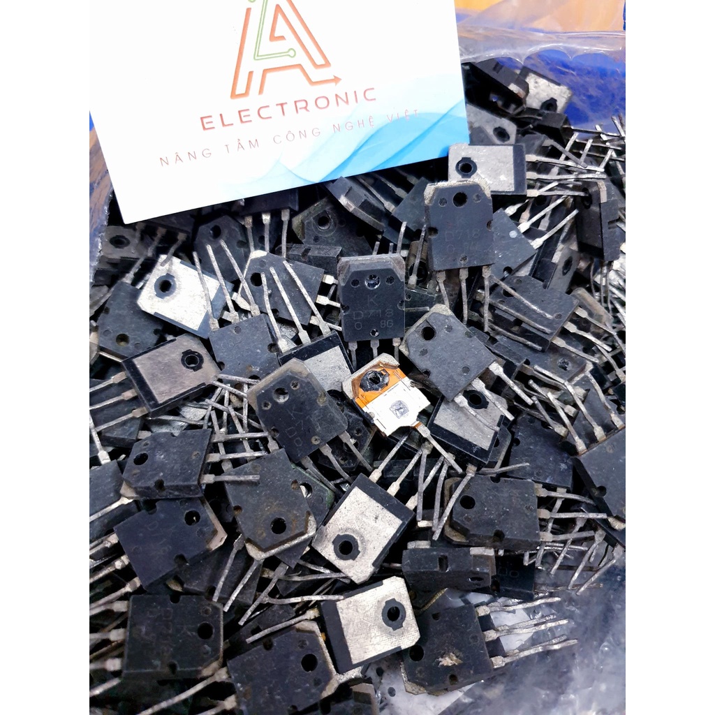 Sò 2SD718 D718 tháo máy chân dài lưng trắng