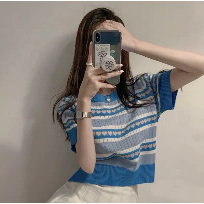 Áo croptop len dệt kim họa tiết trái tim