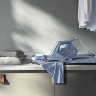 BÀN ỦI / BÀN LÀ HƠI NƯỚC ELECTROLUX E7SI1-80DB