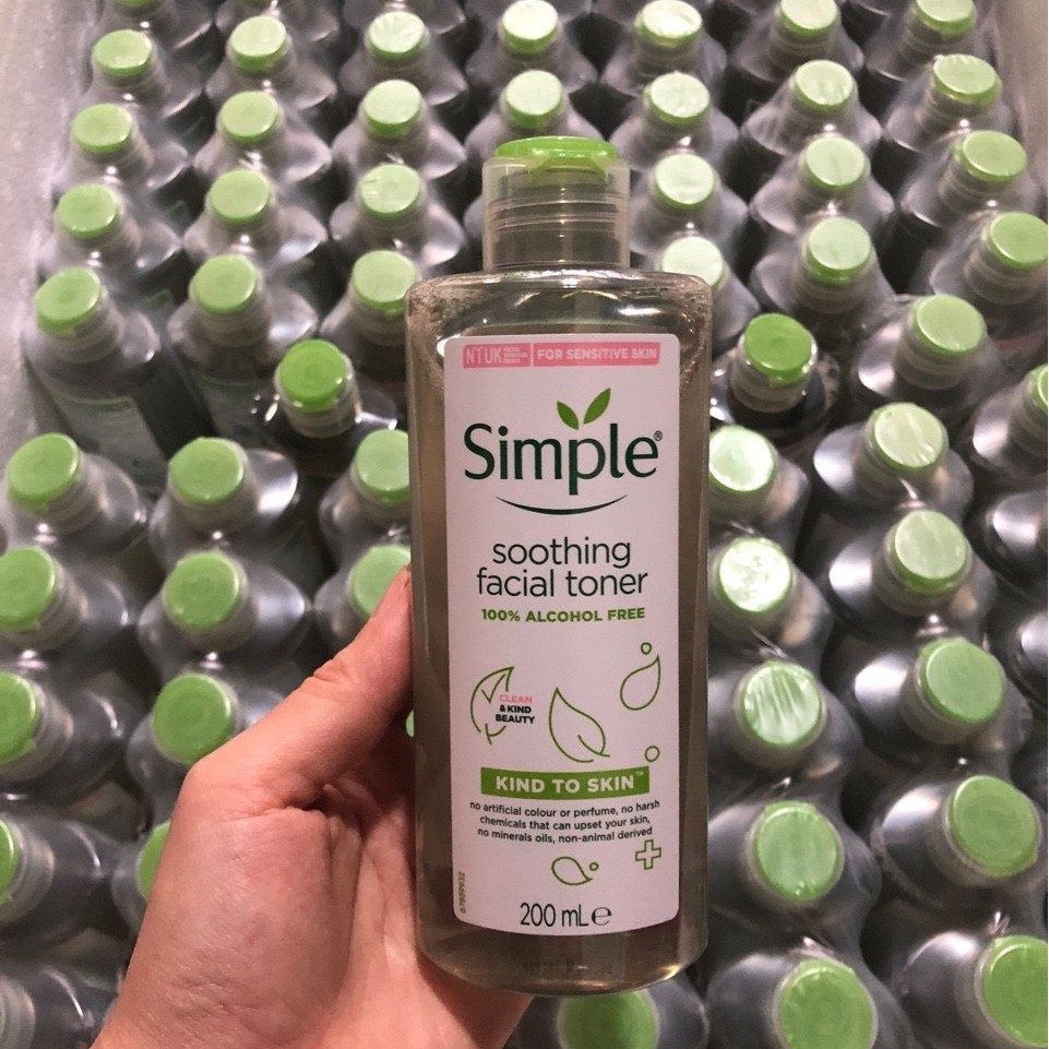 Nước Tẩy Trang Simple Kind To Skin Micellar Cleansing Water 400ml