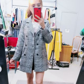 Áo dạ kẻ cổ vest