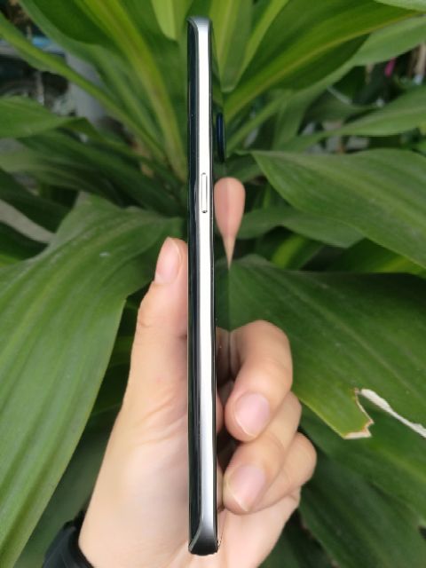Điện thoại Samsung Galaxy S6 edge đẹp 99%