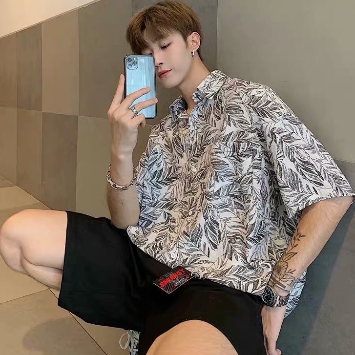 Áo sơ mi nam ngắn tay in hoa phong cách áo thun hàn quốc retro cá tính thời top nam phong cách ngắn dáng rộng tiết độc đáo thời trang đi biển cách cho nam