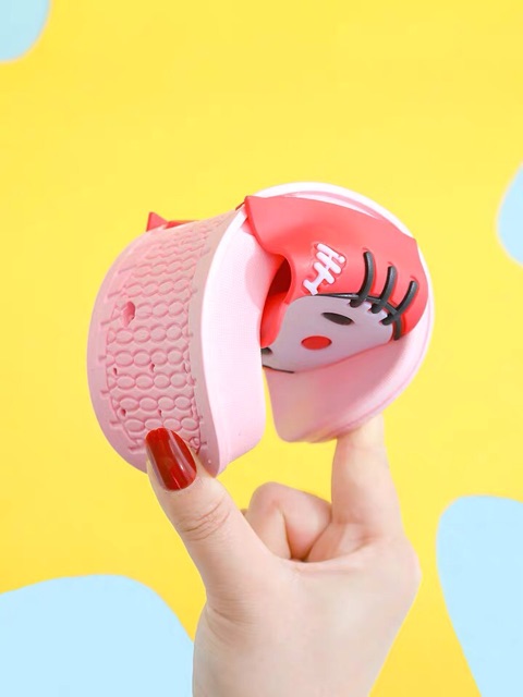 Dép kitty và doremon cho cả nhà