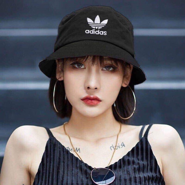 Mũ đen bucket adidas