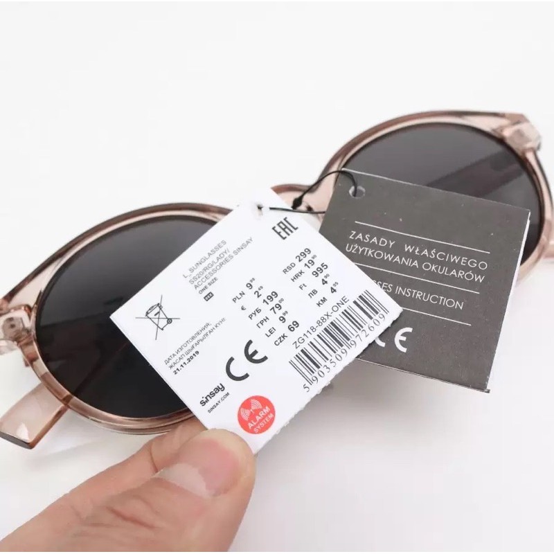 Kính mát gọng màu trong Sinsay | BigBuy360 - bigbuy360.vn