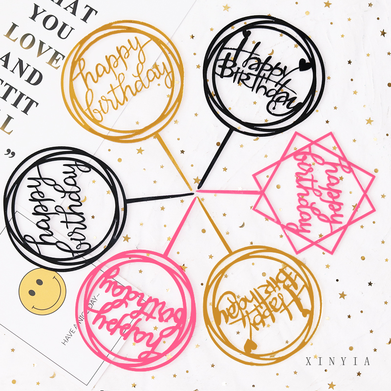 Chữ Happy Birthday gắn trang trí bánh kem