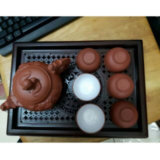 Ấm gốm rồng đỏ đẹp ( giá sale 150k)