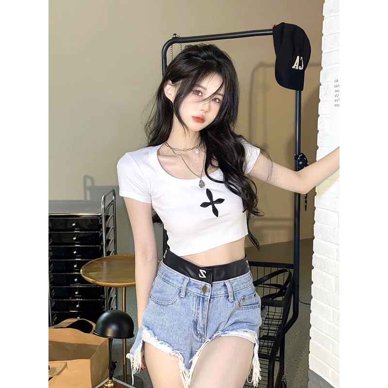 Short sleeve T-shirt women's short 2022 summer new ins super fire net red cross frame slim high waist hot girl coat tide