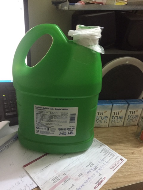 Nước Rửa Bát Sunlight Trà Xanh 3.6kg