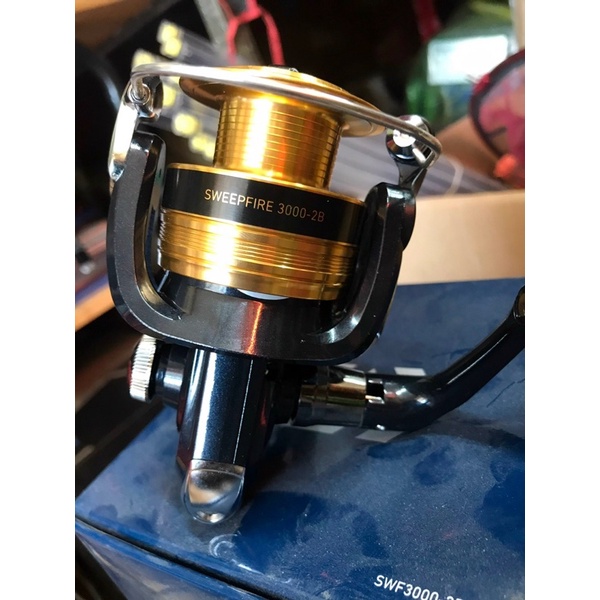 Máy câu DaiWa Sweepfire chính hãng