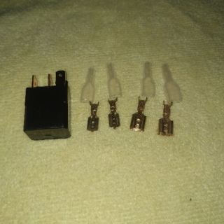 relay nais 4 chân 12v