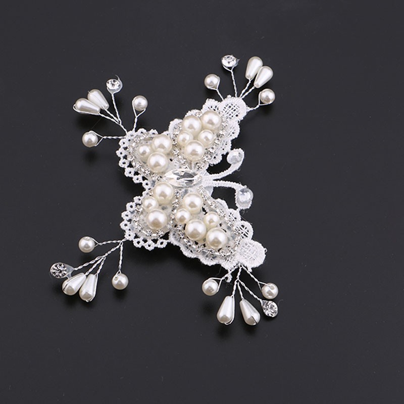 Phụ kiện tóc hình dáng chú bướm sang trọng quý phái