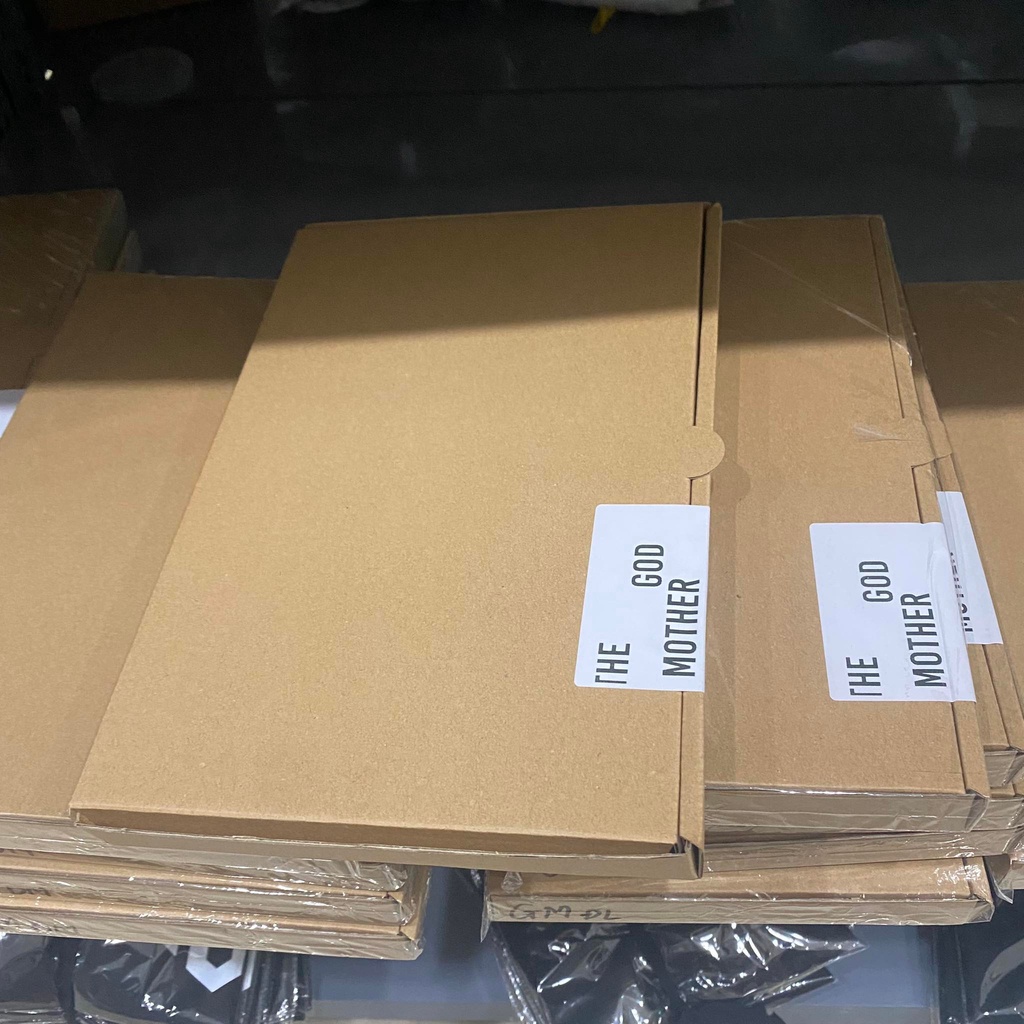 Hộp carton gói hàng
