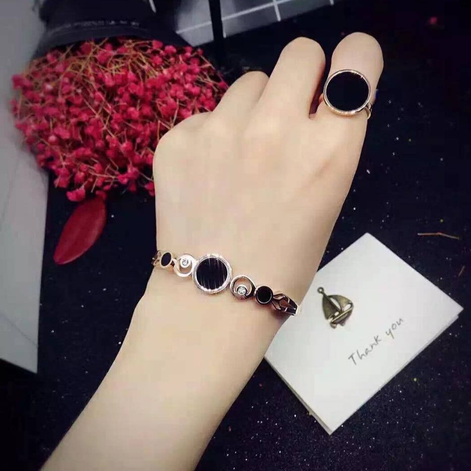 D4n Accessories