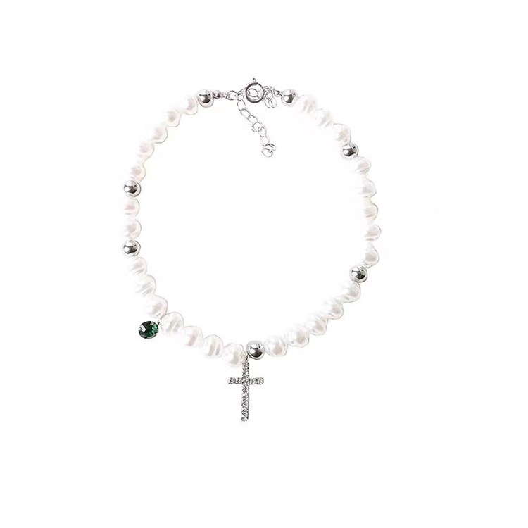 Vòng cổ Ngọc Trai Mặt Thánh Giá Thời Trang