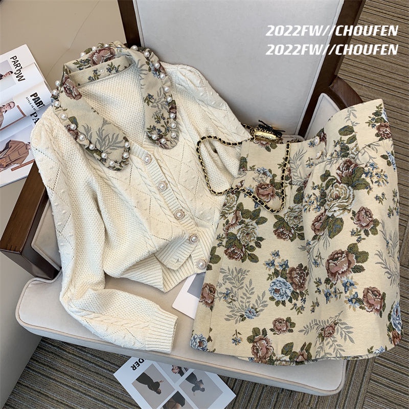 Bộ áo khoác cardigan dệt kim và chân váy thiết kế mới thời trang dành cho mùa xuân 2022