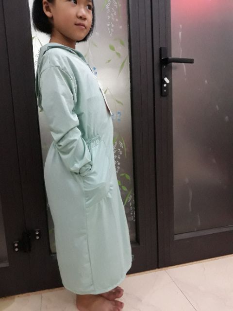 Áo choàng chống nắng , áo thông hơi toàn thân trẻ em