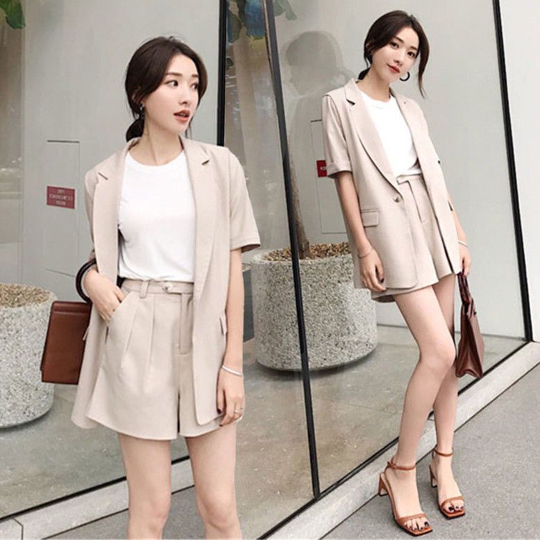 Bộ Đồ Gồm Áo Khoác Tay Lửng Và Quần Ngắn Màu Đen Thời Trang Dành Cho Nữ | BigBuy360 - bigbuy360.vn