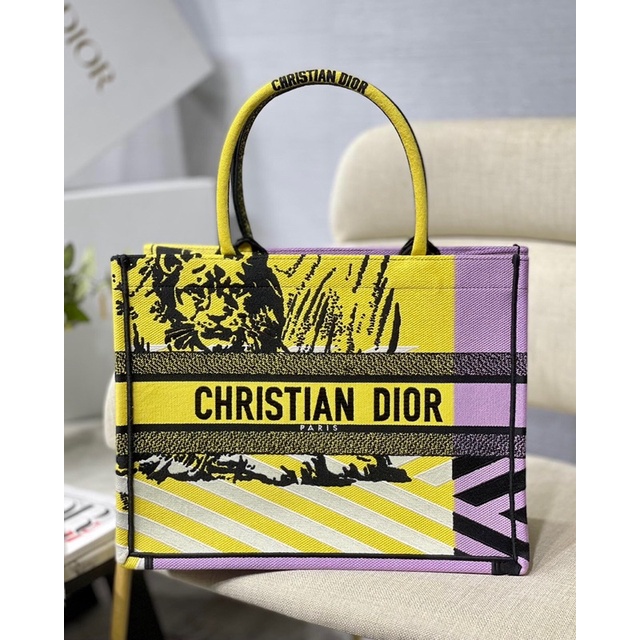 Túi xách cao cấp size 36cm hoạ tiết phối 2 màu độc đáo thương hiệu Dior CD Tote cao cấp hàng vip