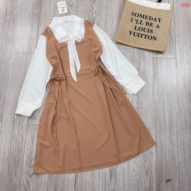 Váy yếm cổ nơ