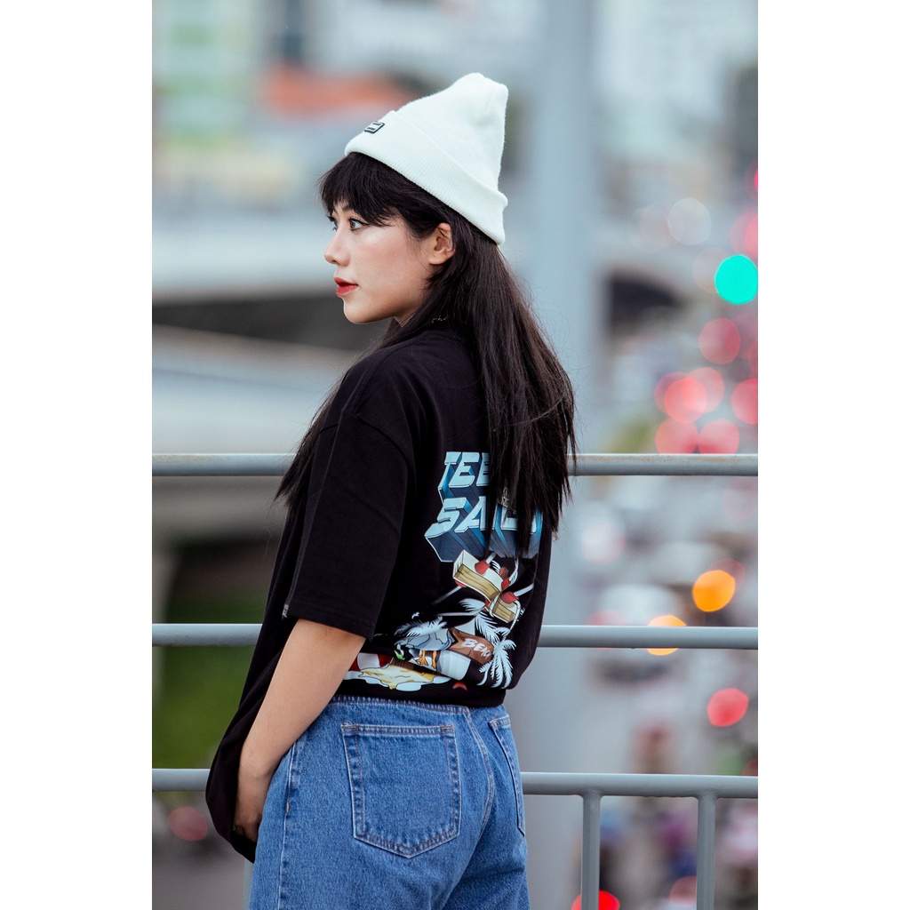 Áo Thun Unisex TeeHolic In Hình Bãi Biển Màu Đen - THS