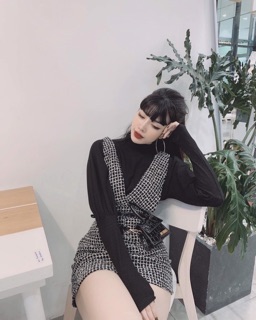 [HÀNG CAO CẤP] Set váy yếm bố + Áo thun đen