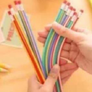 Bút chì uốn cong siêu dẻo dễ thương cho bé