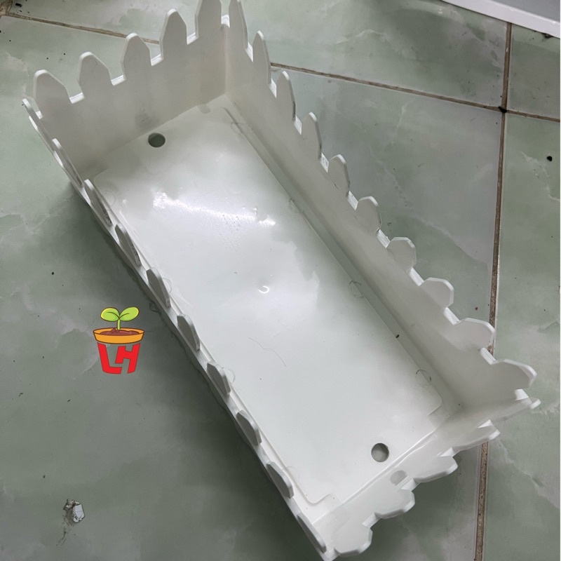 Hàng rào nhựa trồng cây thông minh 1 tấc, 2 tấc, 3 tấc trồng hoa