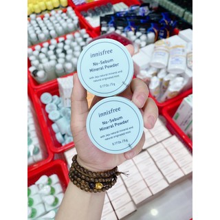 Phấn phủ bột kiềm dầu innisfree no sebum mineral powder