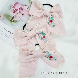 Cột tóc nơ vải linen thêu thủ công