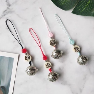 Móc treo điện thoại chuông kêu