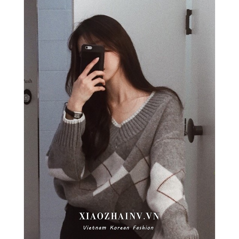 Áo Len Tay Dài Cổ Chữ V Form Rộng Họa Tiết Sọc Caro Phong Cách Vintage Hàn Quốc | BigBuy360 - bigbuy360.vn