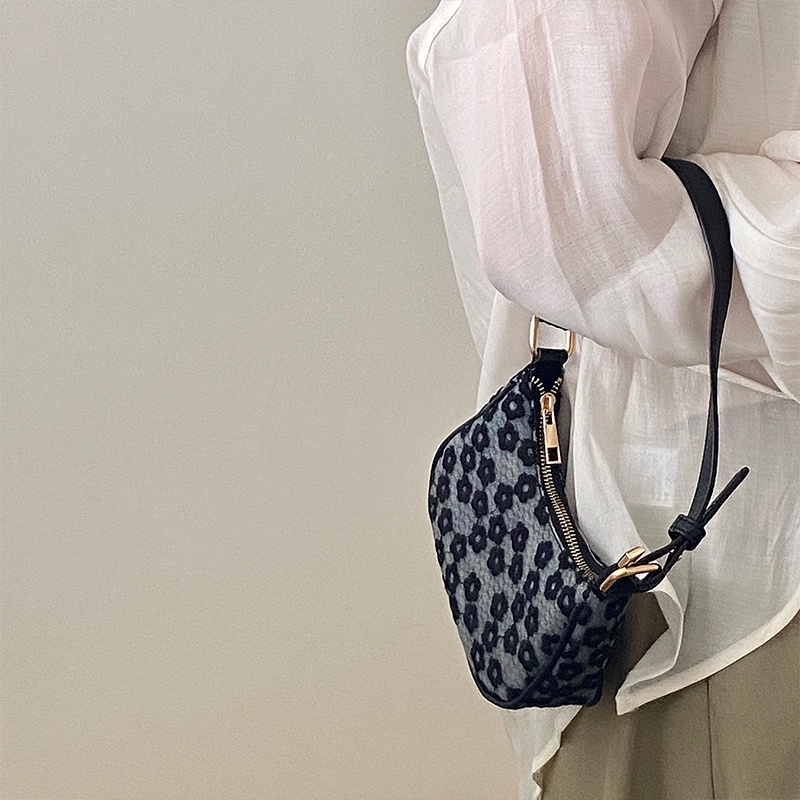 Túi xách cầm tay họa tiết hoa phong cách retro đường phố cho nữ IELGY